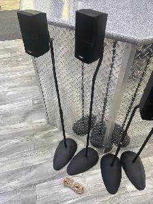 Bose Cube Speaker Pair On Stands - Photo 2