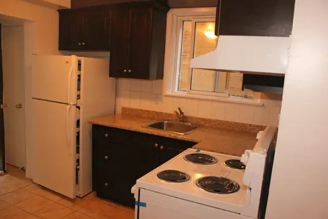 2 Bedroom Above Ground/Basement Apartment