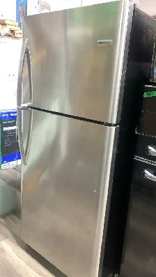 Fridge - 30  Frigidaire 20.4 cu ft - Single Door-SS-Used