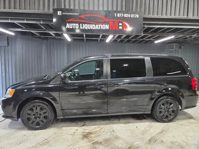 2014 DODGE GRAND CARAVAN SXT -STOW AND GO - FINANCEMENT 100% APP - Photo 2