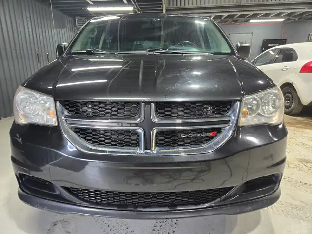 2014 DODGE GRAND CARAVAN SXT -STOW AND GO - FINANCEMENT 100% APP - Photo 4