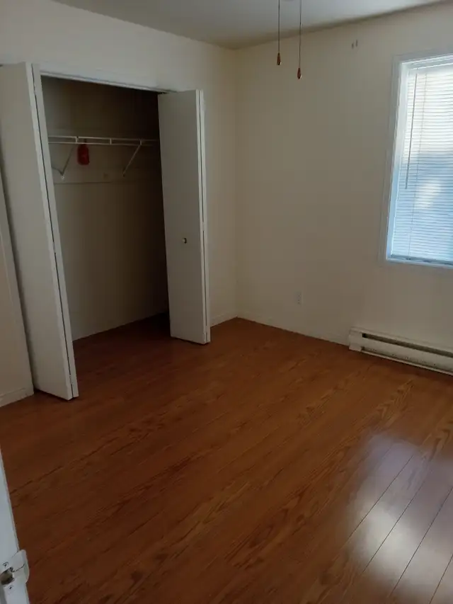 Grand 4 1/2 à louer - Photo 10