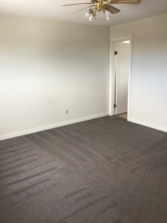 3 Bedroom Suite in Tri-Plex.  Ponoka town area. - Photo 8