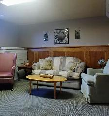 Avail May 1st, 1 room for rent worker/student - Photo 2