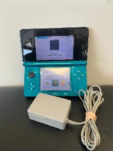Nintendo 3DS W/Charger No Stylus