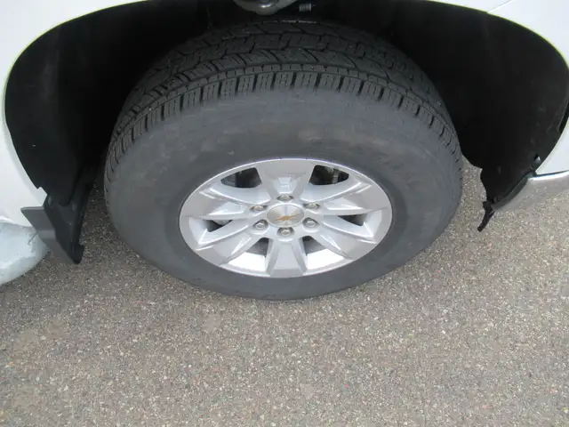 2024 Chevrolet Silverado 1500 Work Truck | 5.3L V8 | A/C | Power - Photo 5