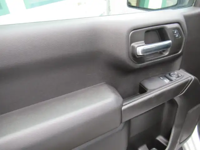 2024 Chevrolet Silverado 1500 Work Truck | 5.3L V8 | A/C | Power - Photo 13