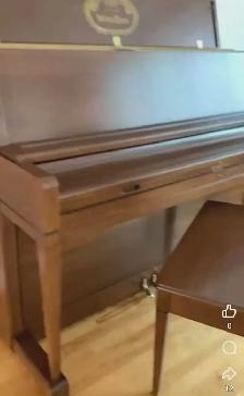 PIANO ACOUSTIQUE WURLITZER - Photo 2