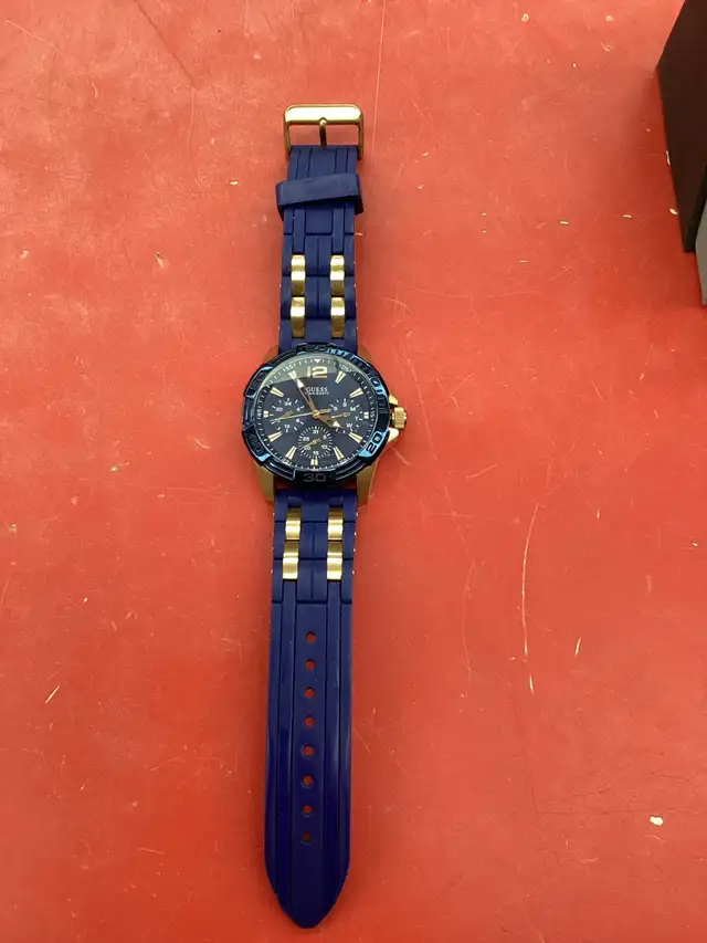 montre pour homme Guess - Photo 4
