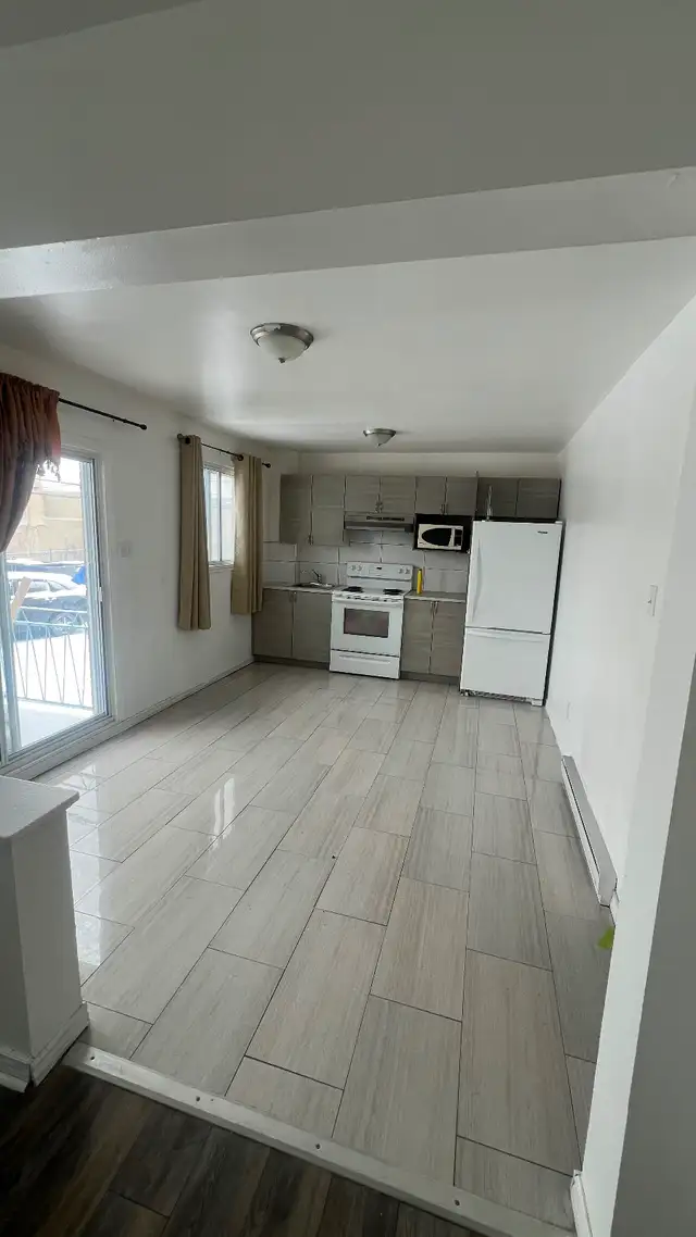Apparemment 3 1/2 à Laval - Photo 2