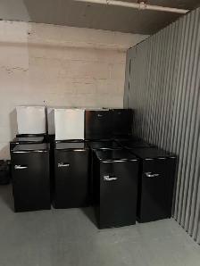 LOT DE 20 x MINI FRIDGES  LOT OF 20 x MINI FRIDGES