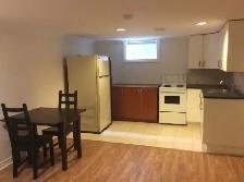 Basement Apartment for Rent Leslie Sheppard North York - Photo 2