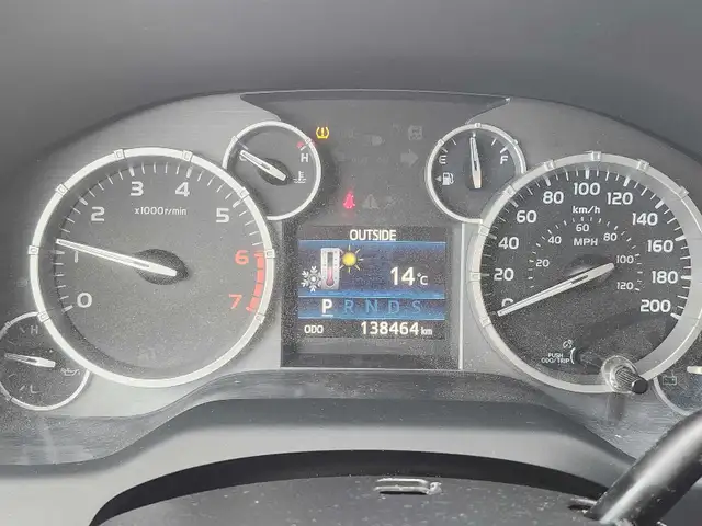 2014 toyota tundra 4.6L - Photo 2