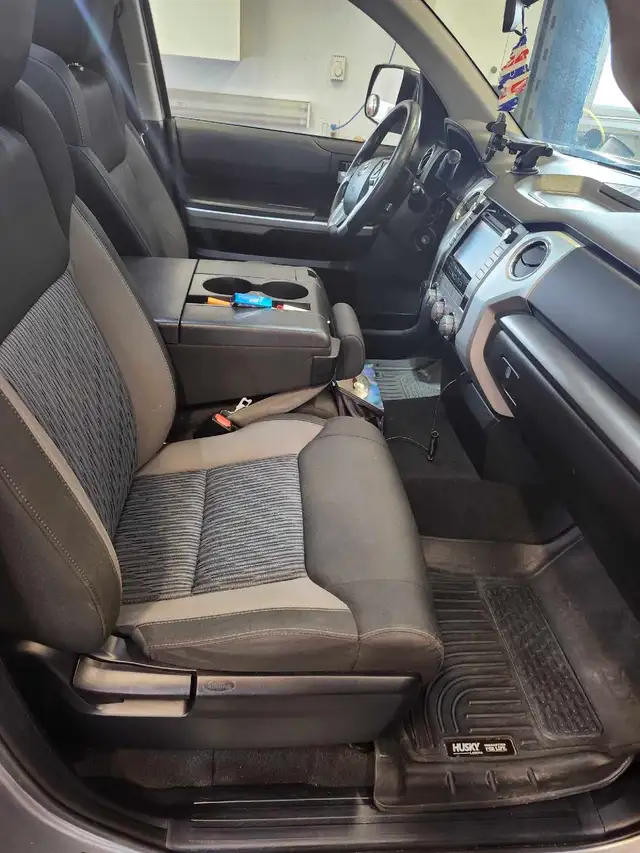 2014 toyota tundra 4.6L - Photo 8