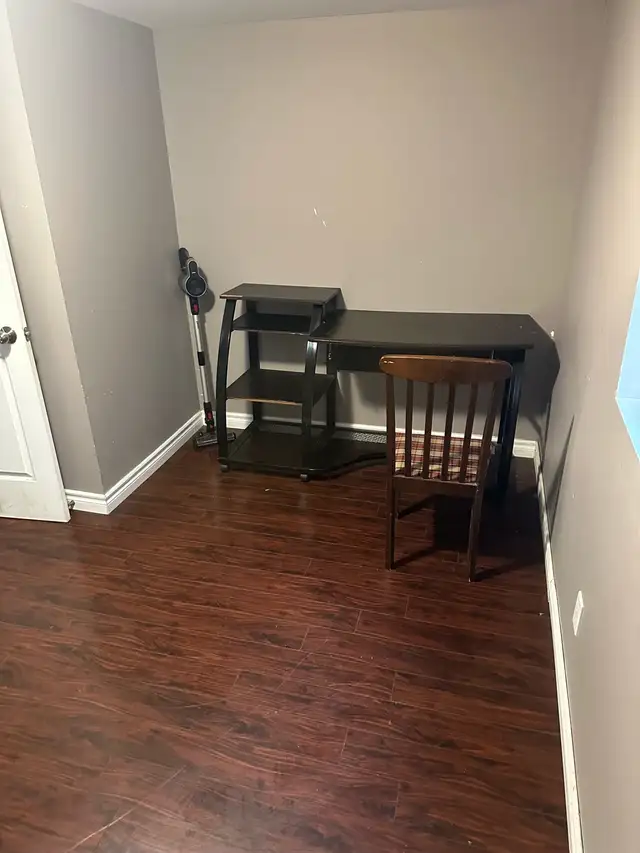 2 Bedroom Basement Apartment for Rent - Photo 7