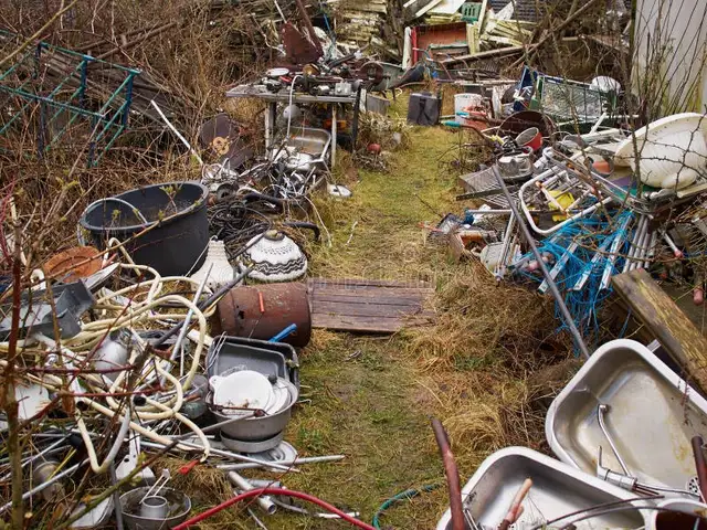 free scrap metal pick up - Photo 3