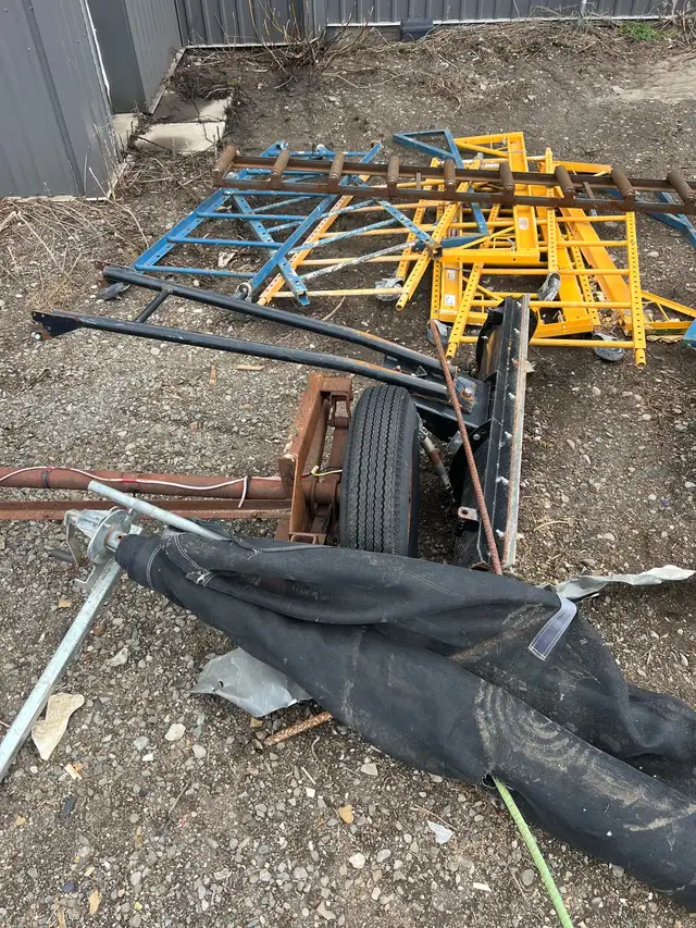 free scrap metal pick up - Photo 4