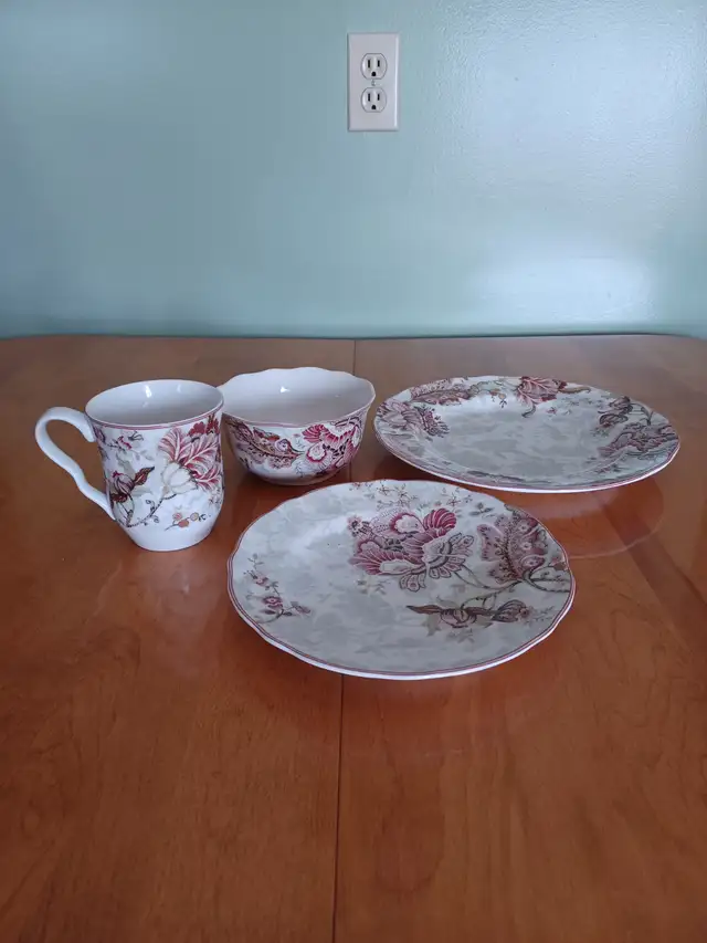 Fine China Set