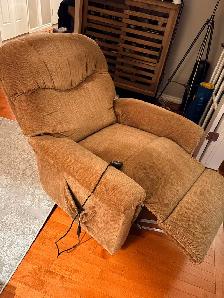 Lazy Boy Recliner - Excellent Condition - Photo 3