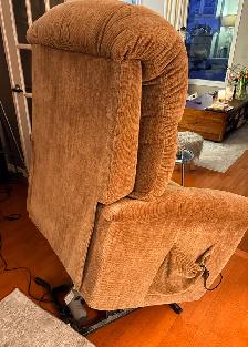 Lazy Boy Recliner - Excellent Condition - Photo 5