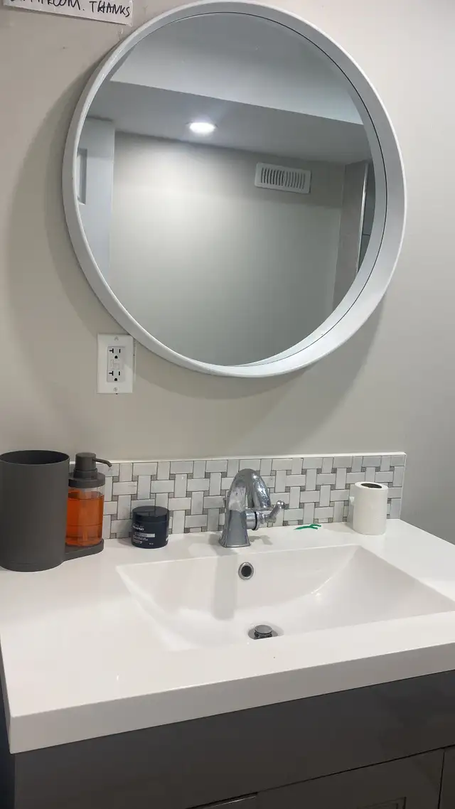 ⸻Furnished Room Sublease Near University of Guelph - Photo 2