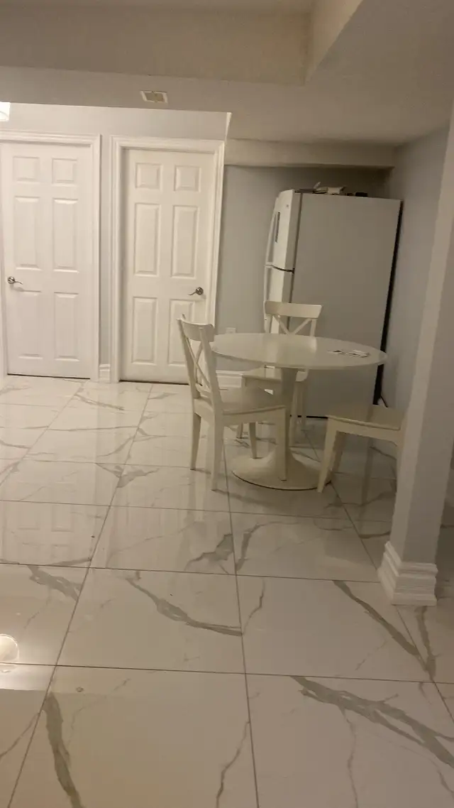 ⸻Furnished Room Sublease Near University of Guelph - Photo 4