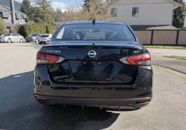 Nissan VERSA SV 2024 - Photo 3