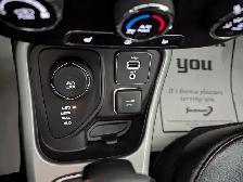 2018 Jeep Compass NORTH LATITUDE WITH NEW TIRES! - Photo 16