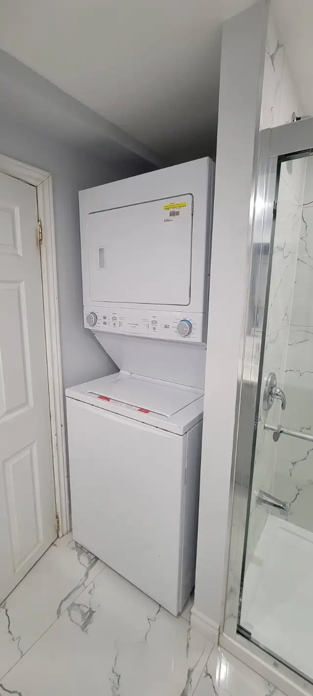 Basement for Rent from 1 May - Photo 3