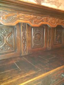 Beautifully carved antique sideboard - Photo 2