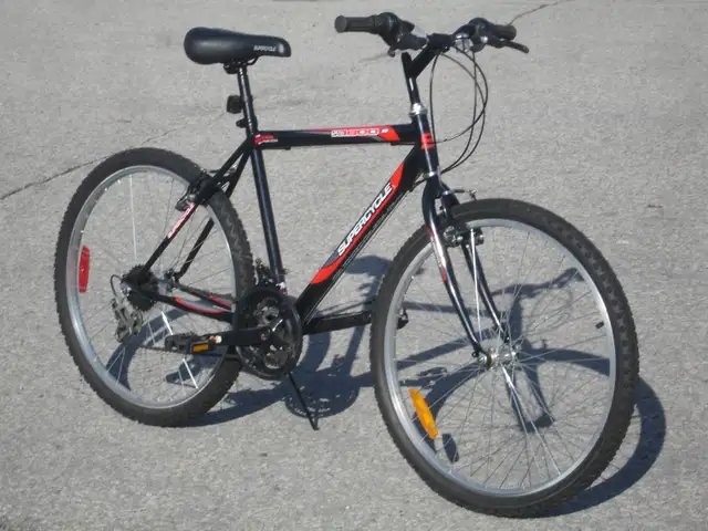 LIKE NEW 26' SUPERCYCLE SC1800 SERIES 18 SPEED MOUNTAIN BIKE!