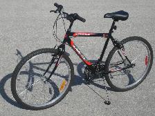 LIKE NEW 26' SUPERCYCLE SC1800 SERIES 18 SPEED MOUNTAIN BIKE! - Photo 2