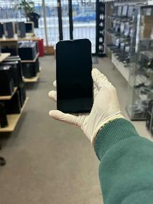 IPHONE 13 – USAGÉ, EN TRÈS BON ÉTAT !