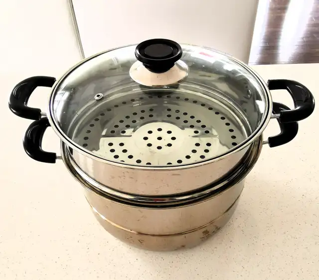Stainless Steel Pot with Steamer