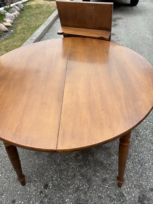 Free delivery used Drop-leaf Dining Table - Photo 3