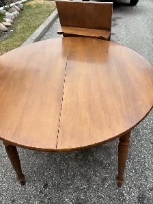 Free delivery used Drop-leaf Dining Table - Photo 3
