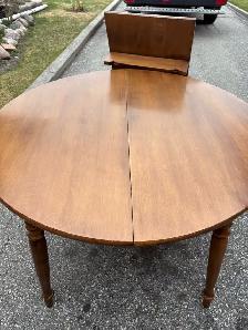 Free delivery used Drop-leaf Dining Table - Photo 5