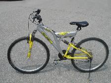 ADULT LARGE 26' CCM FALCON 21 SPD WITH FULL DUAL SUSPENSION! - Photo 3