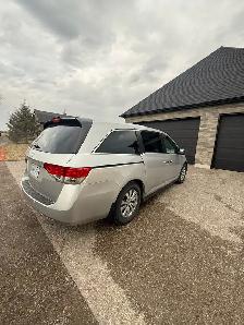 2014 Honda Odyssey EXL - Photo 3