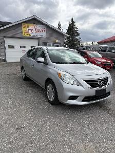 2012 Nissan Versa SV - Photo 3