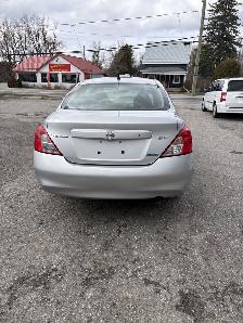 2012 Nissan Versa SV - Photo 4