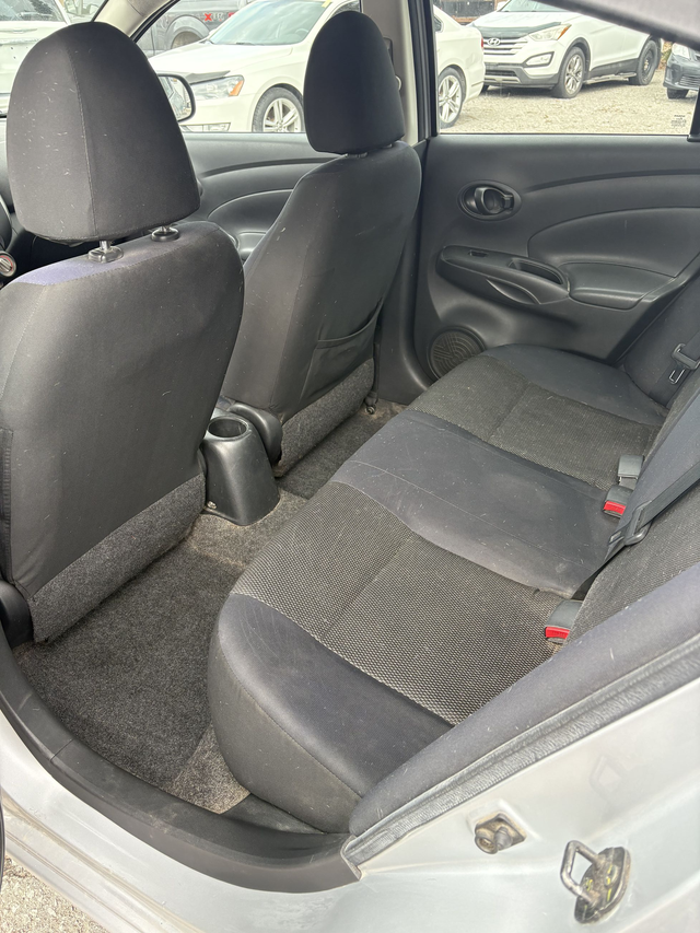 2012 Nissan Versa SV - Photo 5