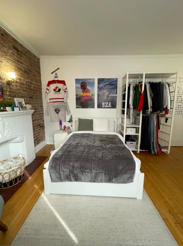 URGENT! - 3 Bedroom, 1 Bathroom Apartment Available for Summer - Photo 2