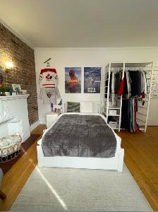 URGENT! - 3 Bedroom, 1 Bathroom Apartment Available for Summer - Photo 2