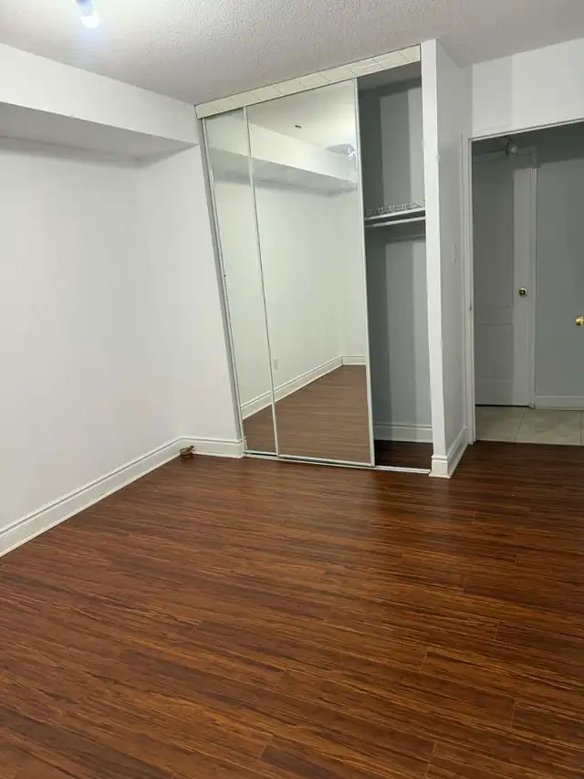 Room for rent - Photo 4