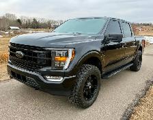 2022 Ford F150  Black Appearance Package Lots of Extras, 103KM - Photo 3