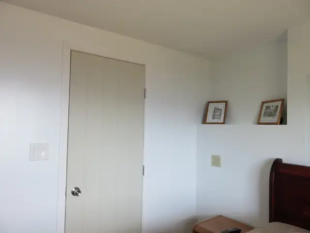 lake view rooms ,near bridge in west kelowna for rent - Photo 3