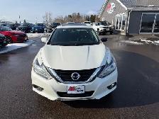 2018 Nissan Altima - Photo 2