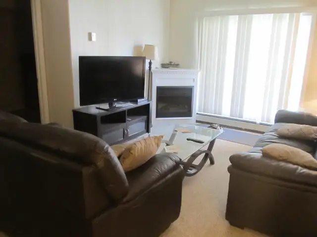NICEST SUITE IN THE BUILDING - CHECK FOR YOURSELF! - Photo 4