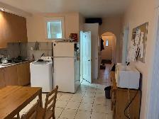 Grand 5 ½ à louer. Métro Jolicoeur. Disponible 1 juillet